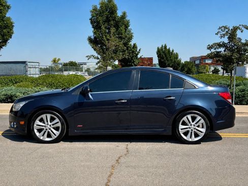 Used 2016 Chevrolet Cruze LTZ w/ Sun, Sound and Sport Package FWD image 2