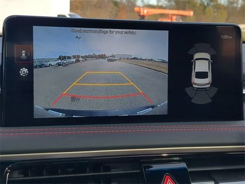 Used 2025 Genesis G70 2.5T w/ Sport Prestige Package image 19