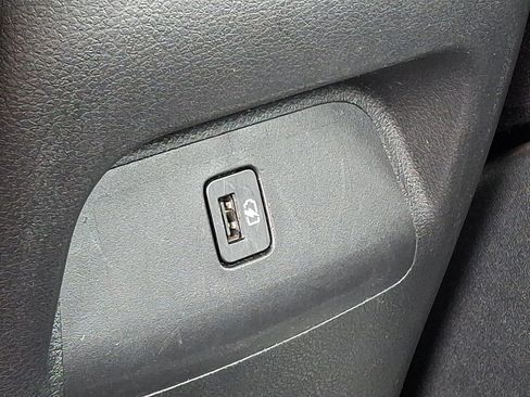 Used 2022 Nissan Sentra SV image 11