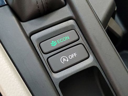 Used 2025 Honda Accord SE image 31