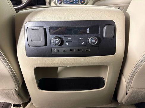 Used 2020 GMC Yukon Denali w/ Denali Ultimate Package RWD image 52