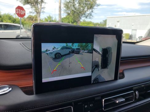 Certified 2023 Lincoln Aviator Reserve image 22