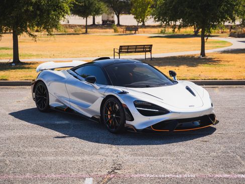 Used 2021 McLaren 765LT RWD image 24