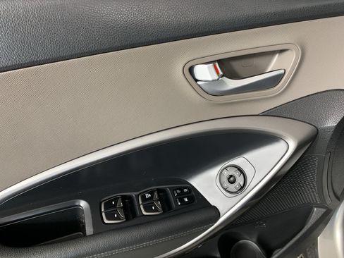 Used 2018 Hyundai Santa Fe Sport FWD image 14