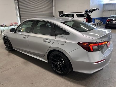 Used 2025 Honda Civic Sport image 5