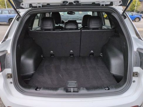 Used 2024 Jeep Compass Latitude AWD/4WD image 32