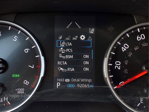 Used 2022 Toyota RAV4 XLE Premium AWD/4WD image 29