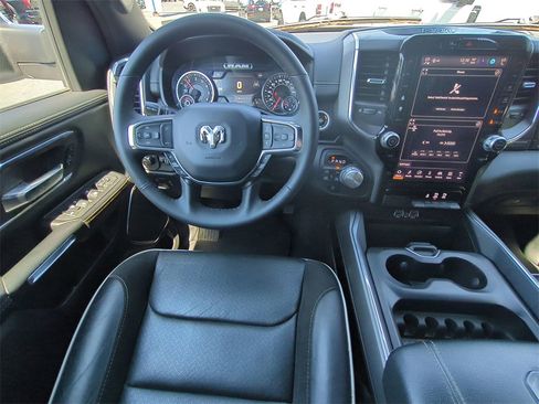 Used 2025 RAM 1500 Laramie image 15