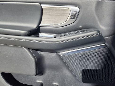 New 2026 Ford Expedition Max Platinum w/ Driver's Package image 17