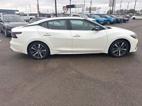 Used 2023 Nissan Maxima SL image 10