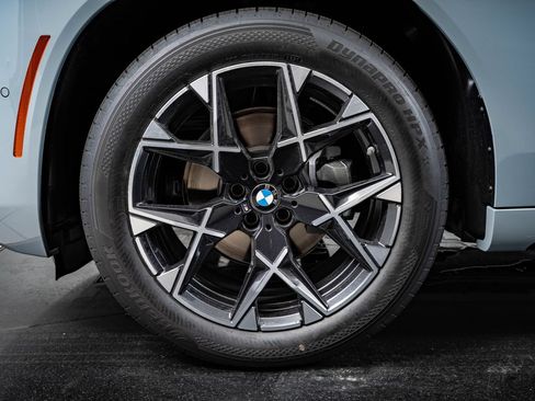 New 2026 BMW X3 xDrive30i w/ Premium Package AWD/4WD image 13
