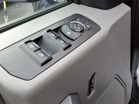 Used 2019 Ford F150 XLT w/ Equipment Group 302A Luxury image 14