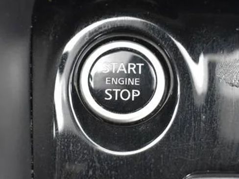 Used 2024 Nissan Versa SV image 27