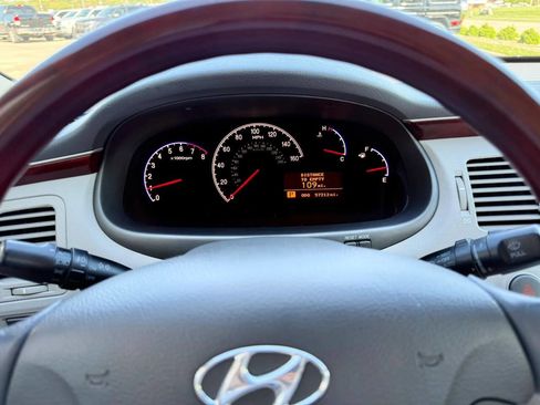 Used 2006 Hyundai Azera Limited FWD image 18