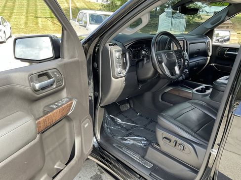 Used 2020 GMC Sierra 1500 Denali w/ Technology Package image 9