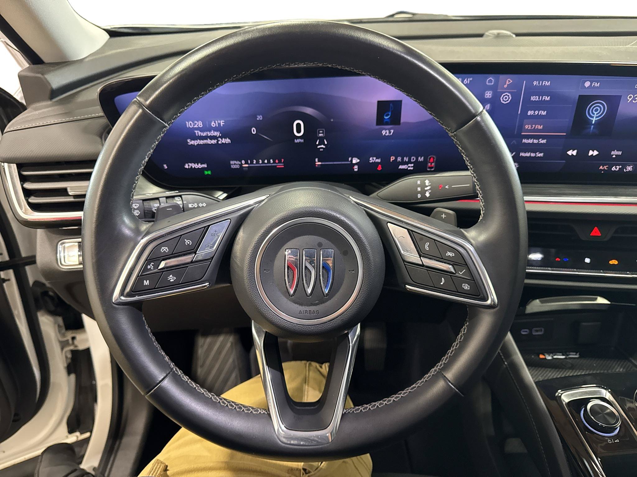 Certified 2024 Buick Envision Preferred AWD/4WD image 20