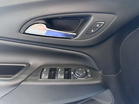 Certified 2023 Chevrolet Equinox LT AWD/4WD image 25