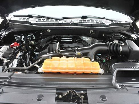 Used 2018 Ford F150 XLT w/ Equipment Group 302A Luxury AWD/4WD image 29