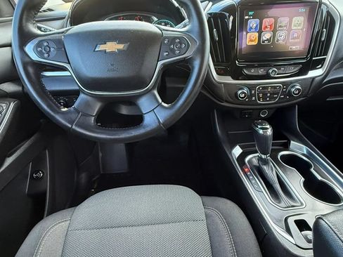 Used 2018 Chevrolet Traverse LT AWD/4WD image 40