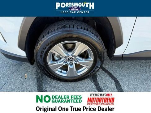 Used 2024 Toyota RAV4 XLE image 31