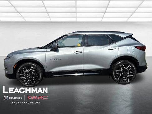 Used 2025 Chevrolet Blazer RS AWD/4WD image 8