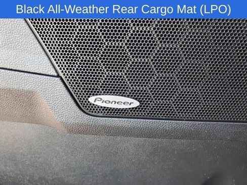 Used 2017 Chevrolet Equinox LT image 23