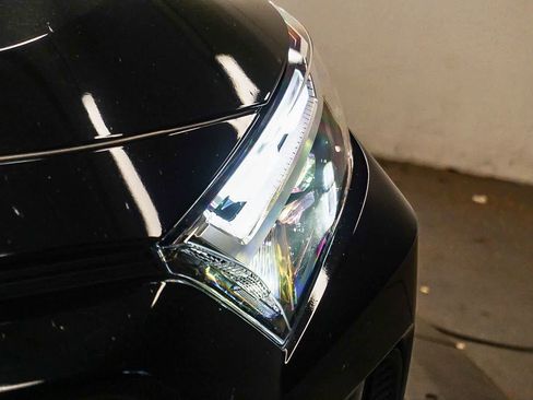 Used 2025 Toyota RAV4 XLE image 7