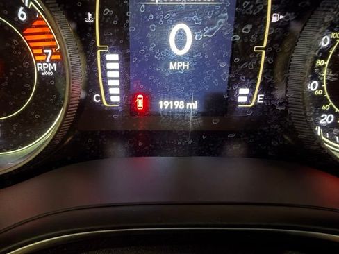Used 2021 Jeep Cherokee Latitude Plus FWD image 35