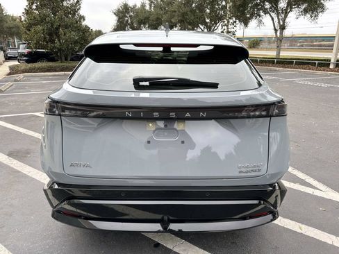 Used 2024 Nissan Ariya AWD image 3