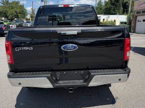Used 2017 Ford F150 XLT w/ Equipment Group 302A Luxury AWD/4WD image 4