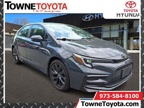Certified 2023 Toyota Corolla SE w/ Carpet Mat Package (TMS) FWD image 1