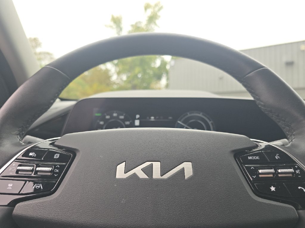 Used 2023 Kia Niro Wind w/ Wind Preserve Package FWD image 27
