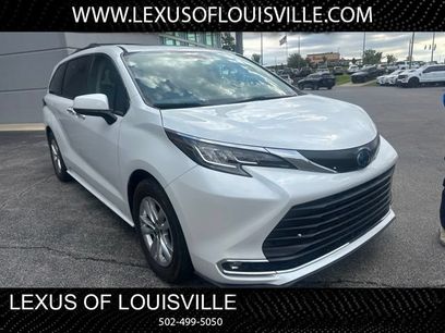Used 2022 Toyota Sienna XLE w/ XLE Plus Package