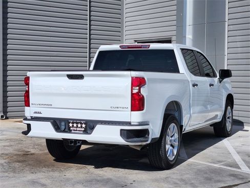 Used 2022 Chevrolet Silverado 1500 Custom image 8