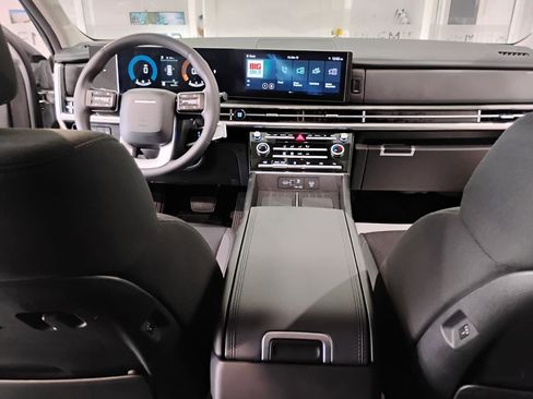 Used 2024 Hyundai Santa Fe SE image 40