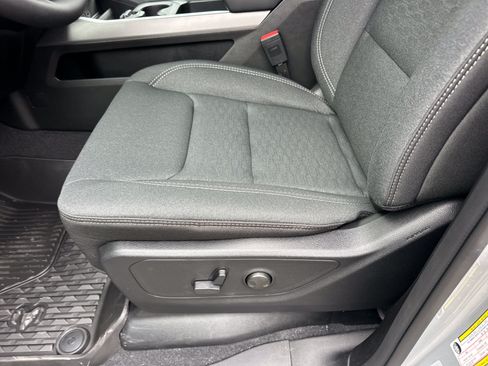 Used 2026 RAM 1500 4x4 Crew Cab image 26