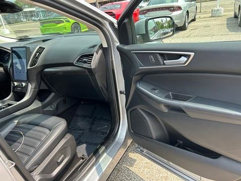 Used 2024 Ford Edge SEL image 32