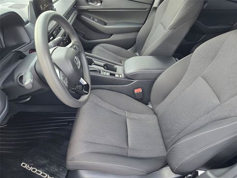 Used 2025 Honda Accord SE image 12