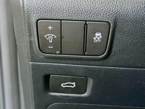 Used 2025 Kia K5 LXS image 17