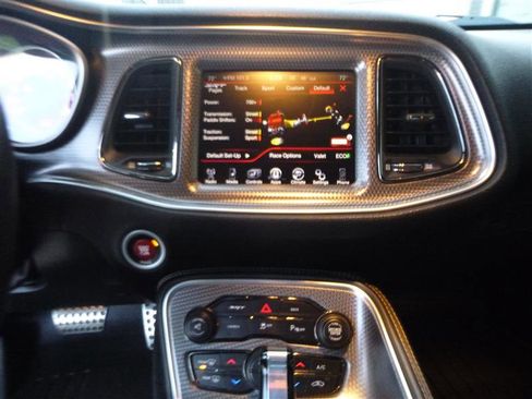 Used 2015 Dodge Challenger SRT Hellcat image 14