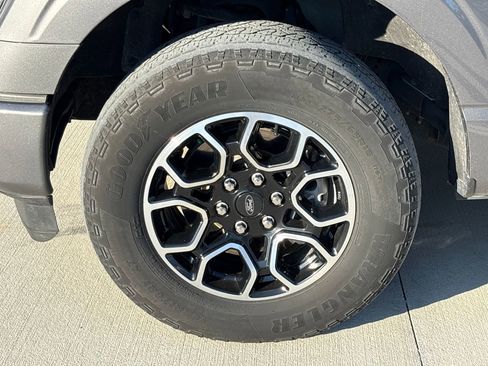 Used 2021 Ford F150 XLT w/ Equipment Group 302A High image 11