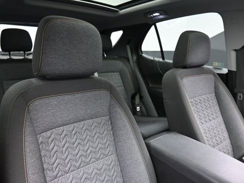 Used 2022 Chevrolet Equinox LT FWD image 28
