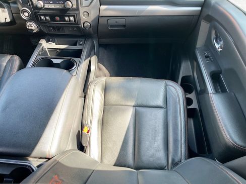 Used 2023 Nissan Titan PRO-4X w/ Pro-4x Convenience Package AWD/4WD image 24