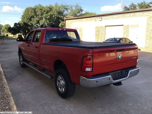 Used 2018 RAM 2500 Tradesman w/ Chrome Appearance Group AWD/4WD image 4