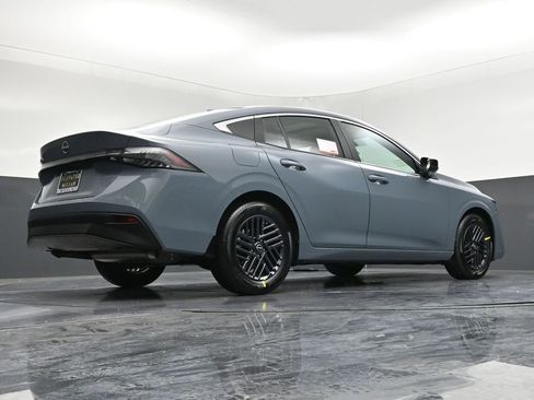 New 2026 Nissan Sentra SV w/ SV Convenience Package FWD image 27