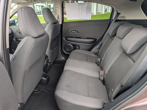 Used 2019 Honda HR-V EX image 19