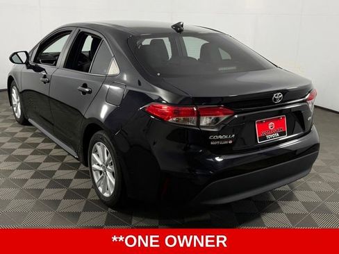 Used 2023 Toyota Corolla LE w/ LE Convenience Package FWD image 6