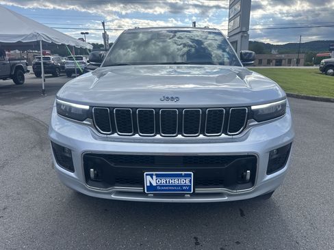 Used 2021 Jeep Grand Cherokee L Overland w/ Luxury Tech Group IV AWD/4WD image 12