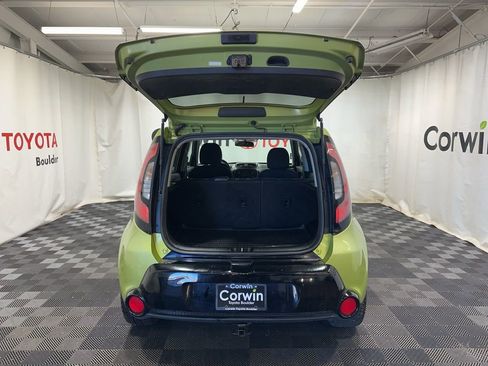 Used 2016 Kia Soul + image 17