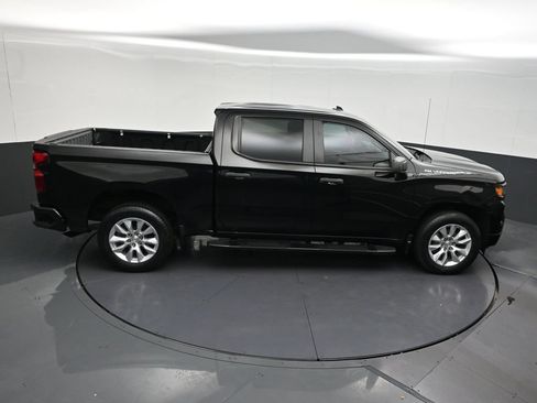 Used 2022 Chevrolet Silverado 1500 Custom RWD image 24